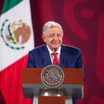 Epitafios: historias de héroes, próceres y amores