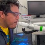 Pintan Zócalo de rosa, decretan “Primavera mexicana” en defensa de la democracia y Constitución.