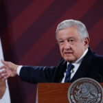 AMLO llama “caradura” a Vicente Fox por adjudicarse programa de pensión a adultos mayores